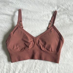 Lululemon Ebb to Street Bra size 6